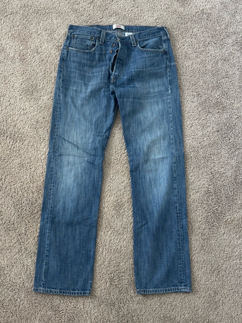 Levi's Men's Straight Fit Medium Blue Denim Jeans